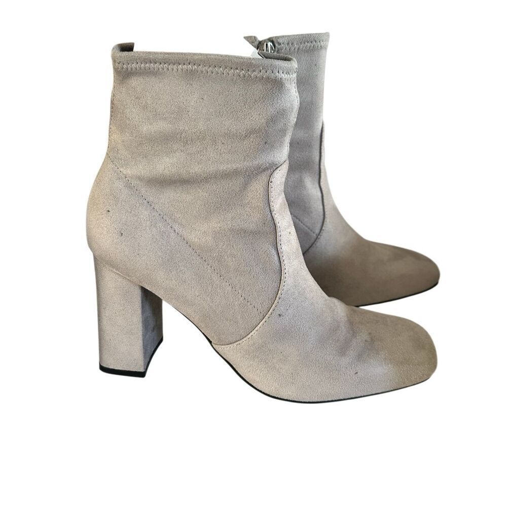 Marc Fisher Needit Taupe Faux Suede Ankle Booties Size 7.5